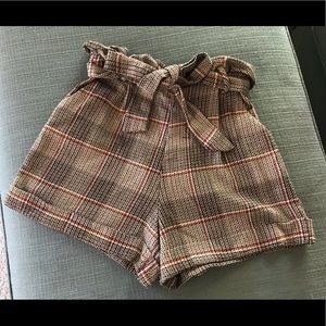 High waisted plaid knit shorts
